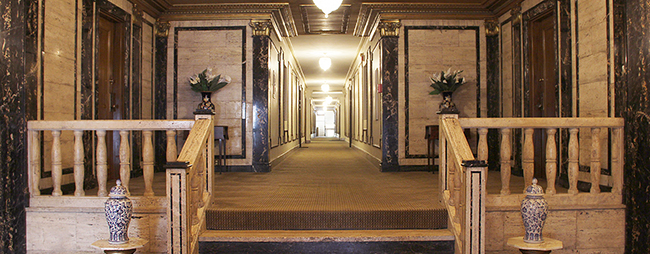 algonquin-interior-entrance